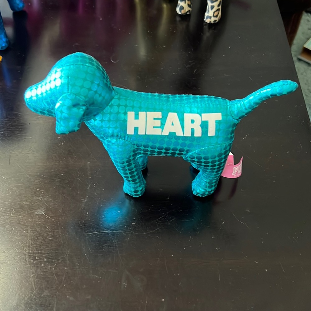 ❤️ Victoria’s Secret pink dog